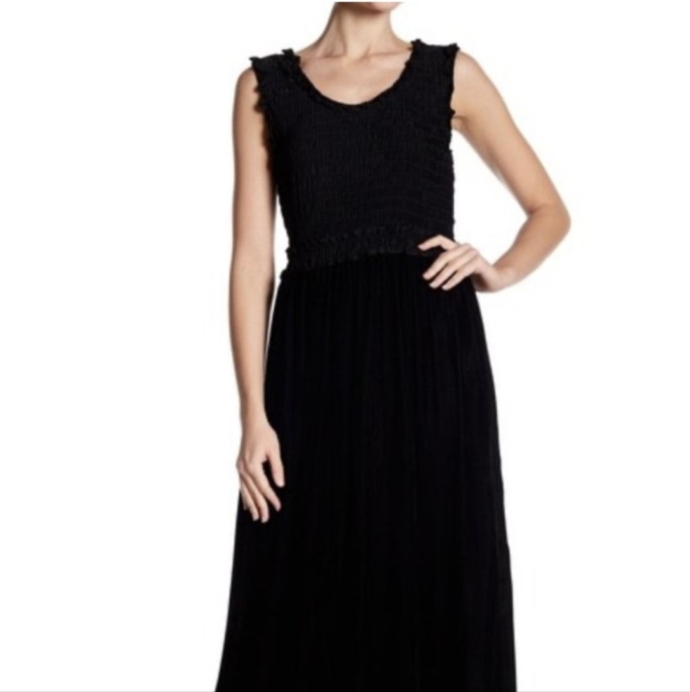 Max Studio London Maxi Dress 🖤🌸
